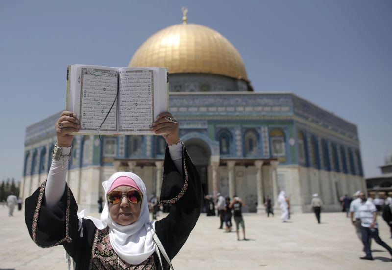 النسور: الاعتداءات الاسرائيلية على الاقصى تتعارض