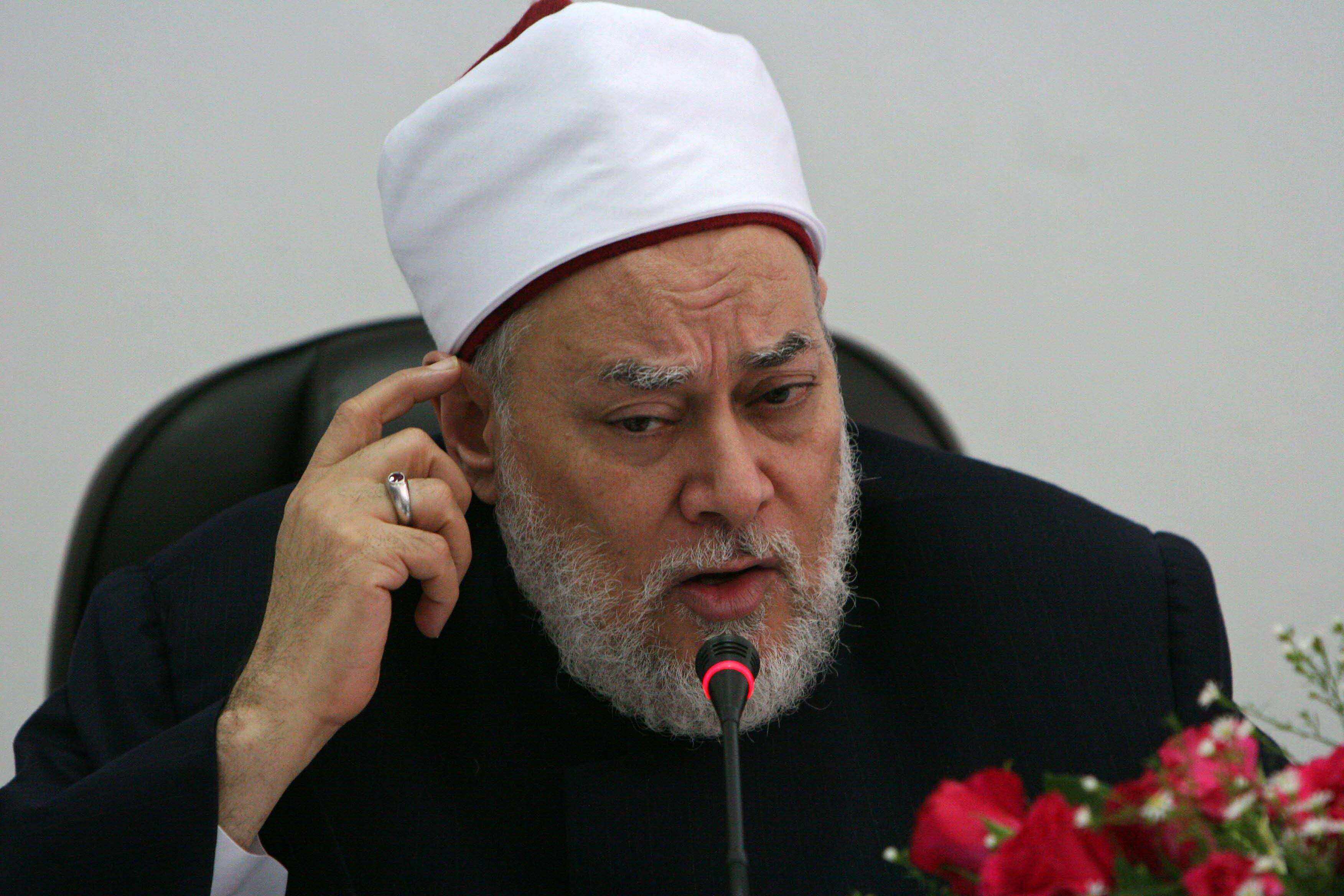 القدوسي يعرض فضيحة علي جمعة في