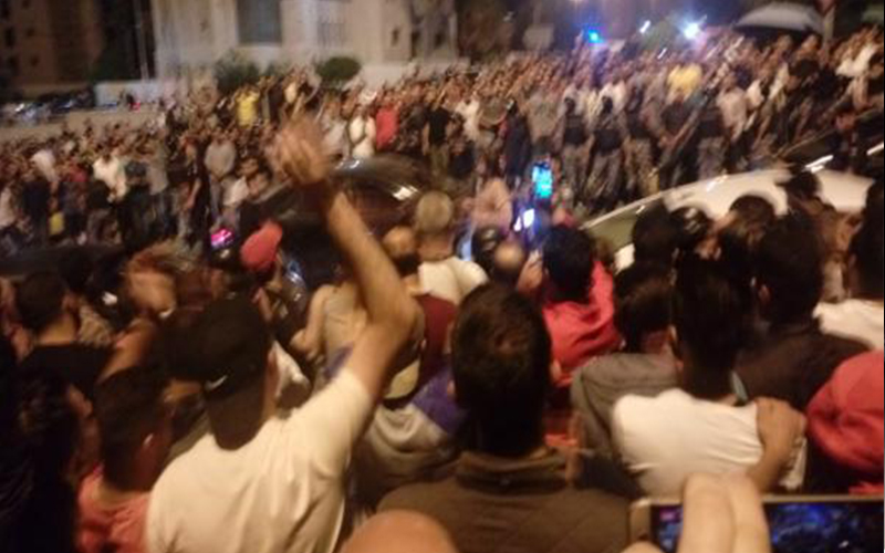 الأمن يفض اعتصام الرابع بالقوة