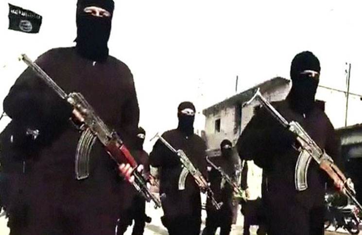 للمرة الأولى داعش يصور تهريب مقاتليه