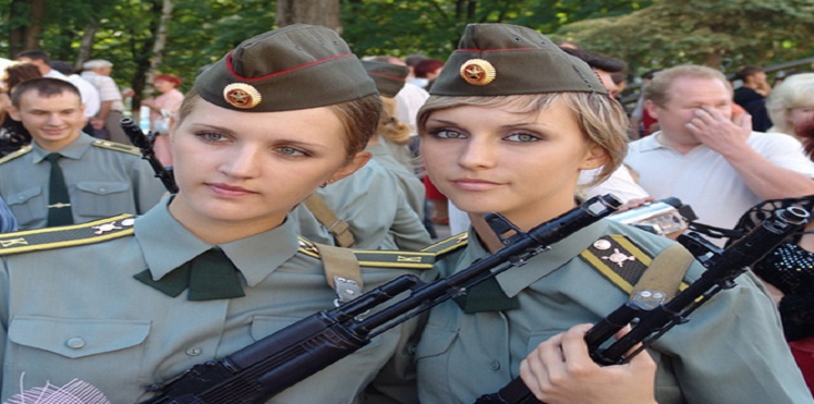 الحسناوات يقبلن على التجنيد في أوكرانيا..