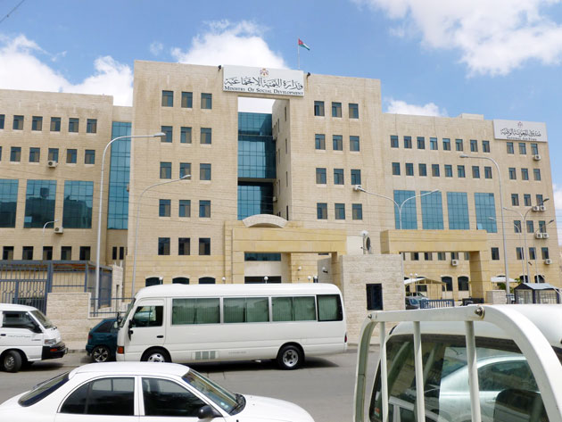 طفلة يشتبه بتعرضها للضرب ومؤسسة الرعاية