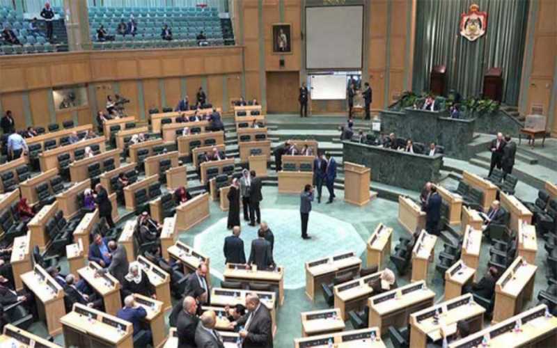 النواب يواصل مناقشة البيان الوزاري