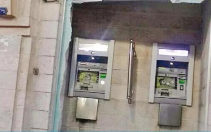 محاولة سرقة صراف آلي في شارع