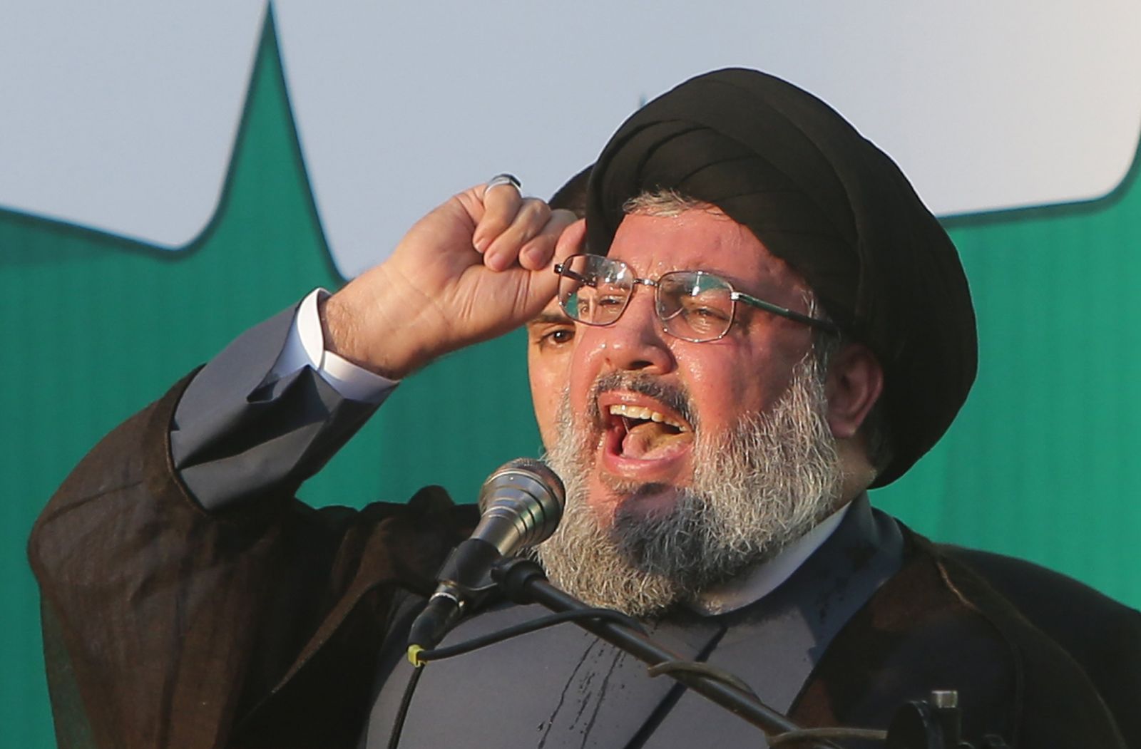 نصر الله: هناك تساؤل مشروع بشأن
