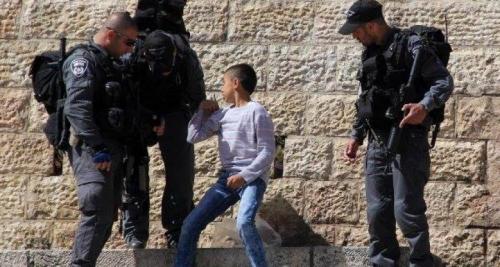 الاحتلال يعتقل طفلا من القدس