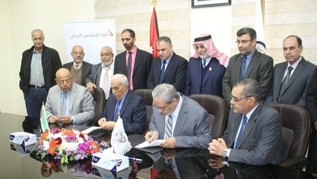 توقيع اتفاقيات بناء مشروع المستشفى الإسلامي