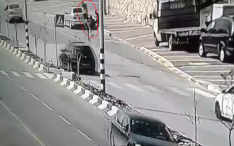 فيديو صادم .. لحظة دهس فتاة