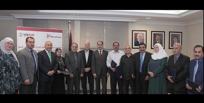 مذكرتا تفاهم لتركيب أنظمة طاقة شمسية