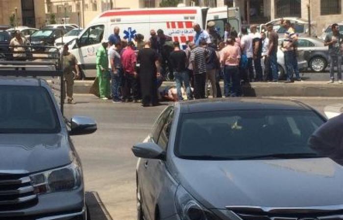 سائق مركبة يدهس مسن ويلوذ بالفرار
