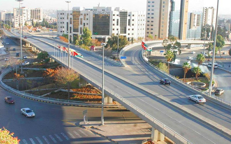 انخفاض طفيف على الحرارة ورياح نشطة