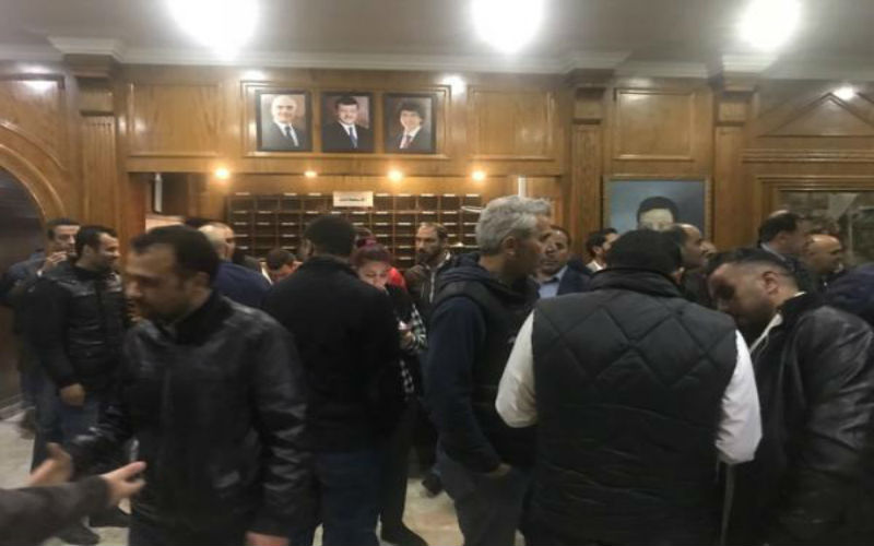 المومني: معاناة الصحف الورقية كبيرة