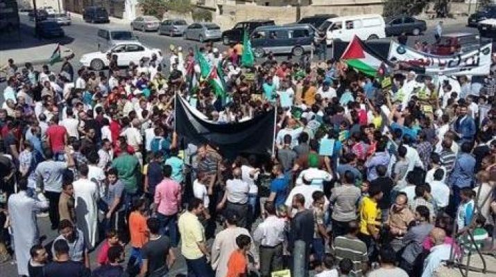 مسيرات منددة بالقرار الاميركي في اربد