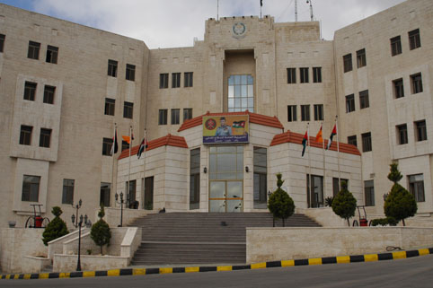 الدفاع المدني يحيل عدد من كبار