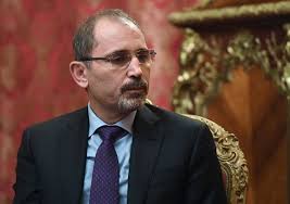 وزير الخارجية الصفدي يبحث مع الرئيس