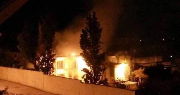 حرق منزل على خلفية مقتل عشريني