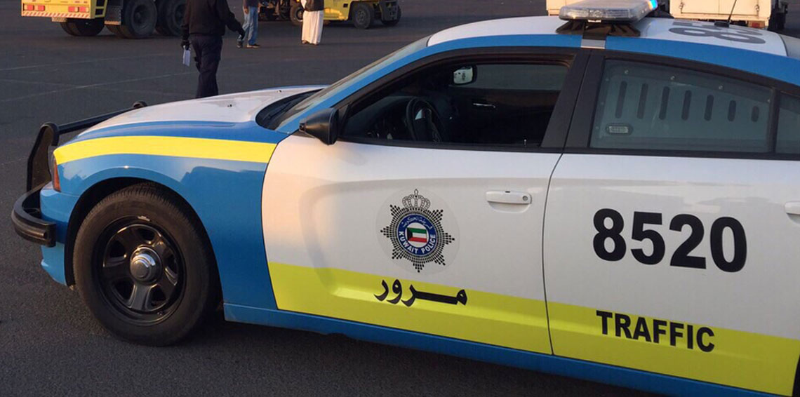 بالفيديو.. القبض على شرطي مرور أعطى