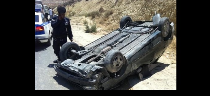 إصابة (6) أشخاص بحادث سير في