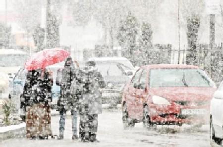 تساقط غزير للامطار اليوم.. وثلوج الاثنين