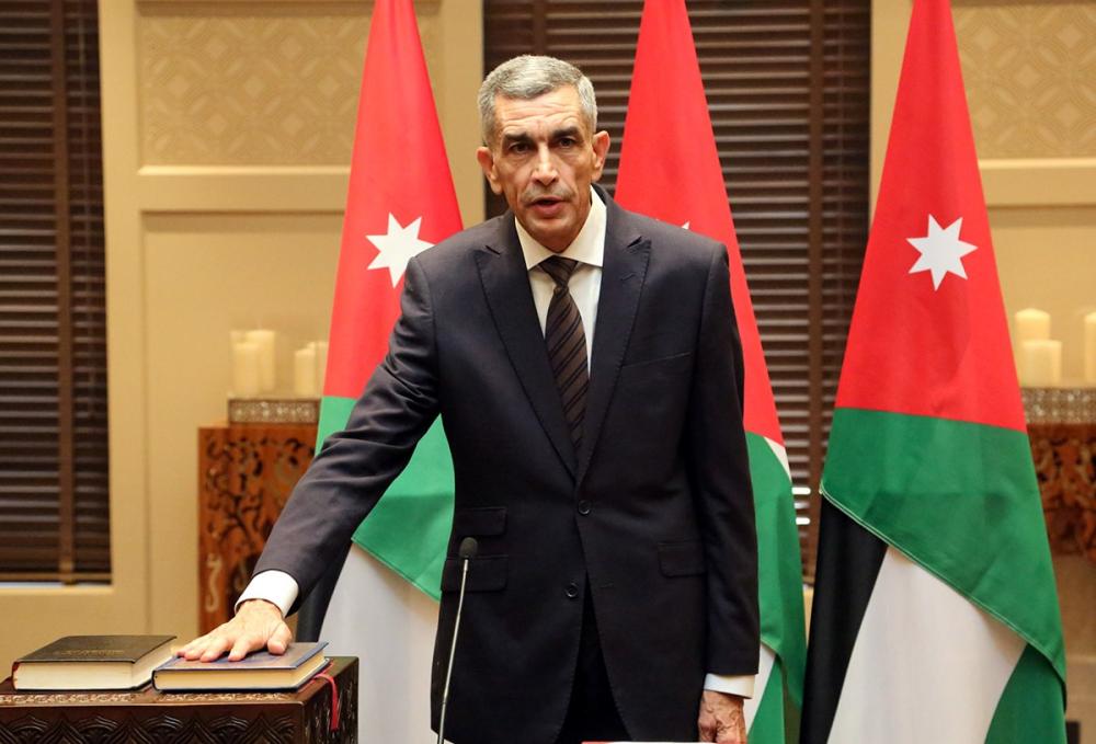 نظام اتصال وتتبع لمركبات التكسي الأصفر