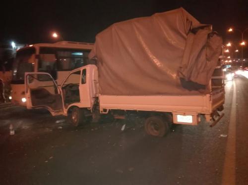 حادث تصادم على طريق المطار