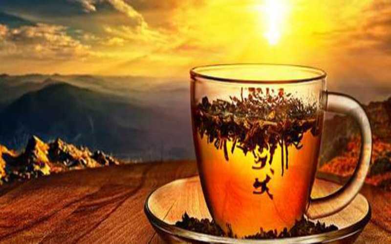 استخدام الشاي الأسود لصباغة الشعر الأبيض