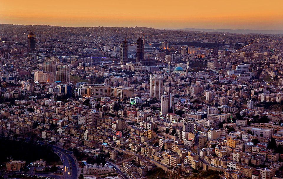 طقس بارد نسبيا اليوم وأمطار متفرقة