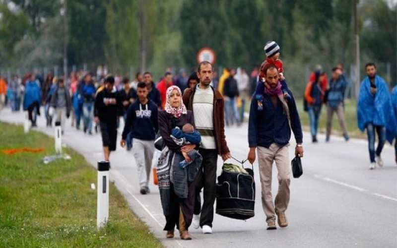 الحكومة تسمح بعبور 800 سوري لتوطينهم