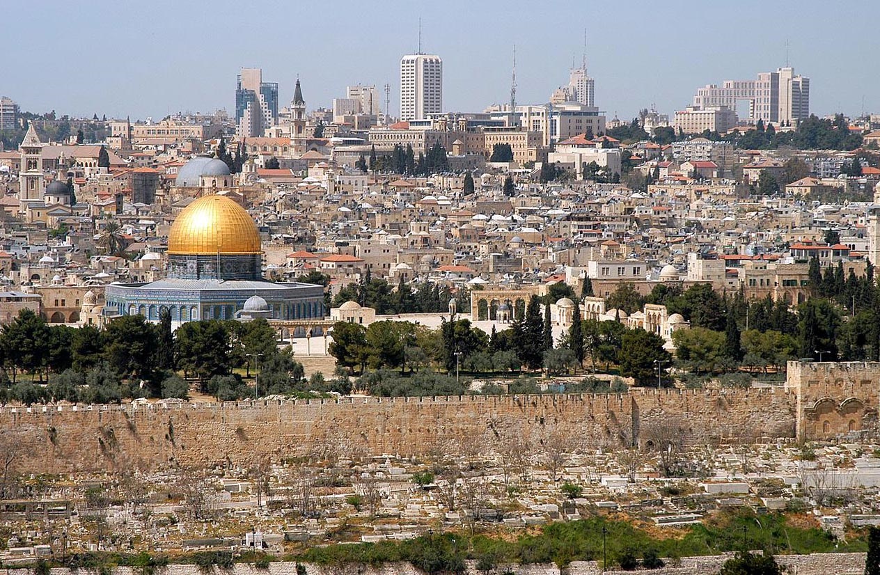 إسرائيل تهدم بناية سكنية في القدس