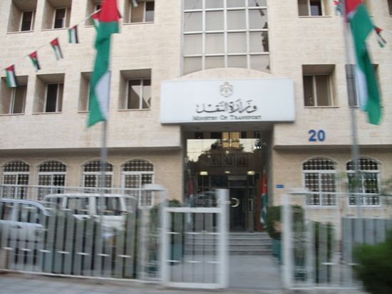 quotالنقلquot: ملف المركبات العاملة بالتطبيقات الذكية
