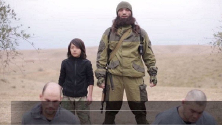 إسبانيا تعتقل رجلا باع ملابس عليها