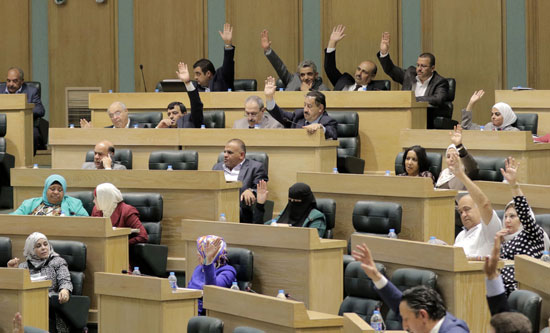 النواب يوافق على اسقاط الحق العام