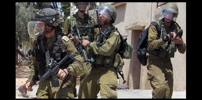 إصابة 10 فلسطينيين في الضفة الغربية