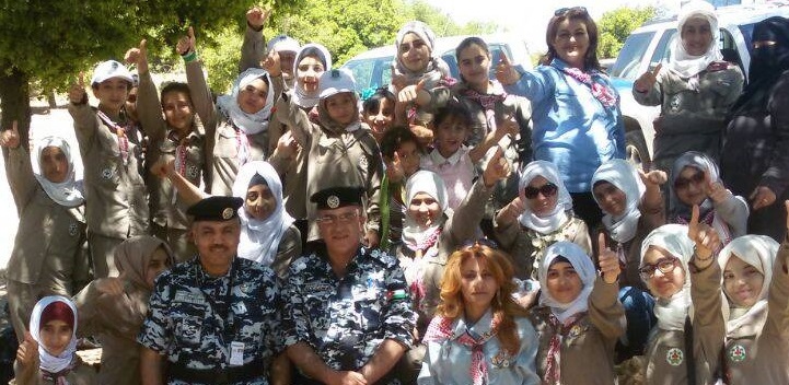 حملة بيئية في اشتفينا لمرشدات وكشافة