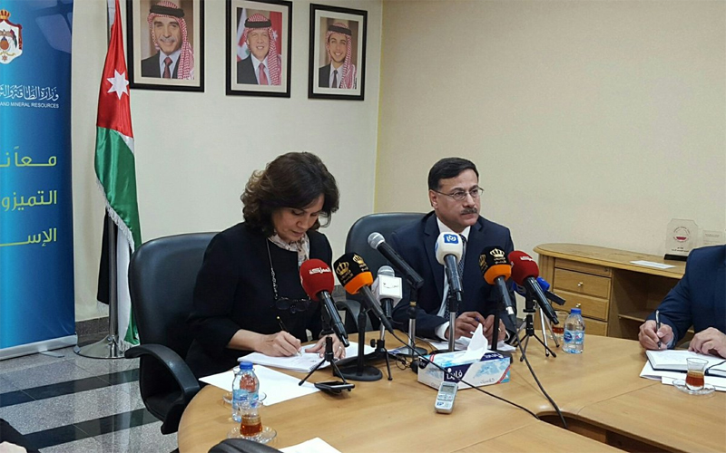 كناكرية : 70% من موازنة الدولة