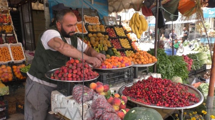 الحياة تعود الى اسواق حلب بعد