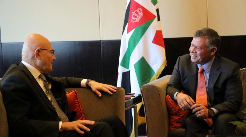 الملك: الأردن ولبنان يواجهان تحديا مشتركا