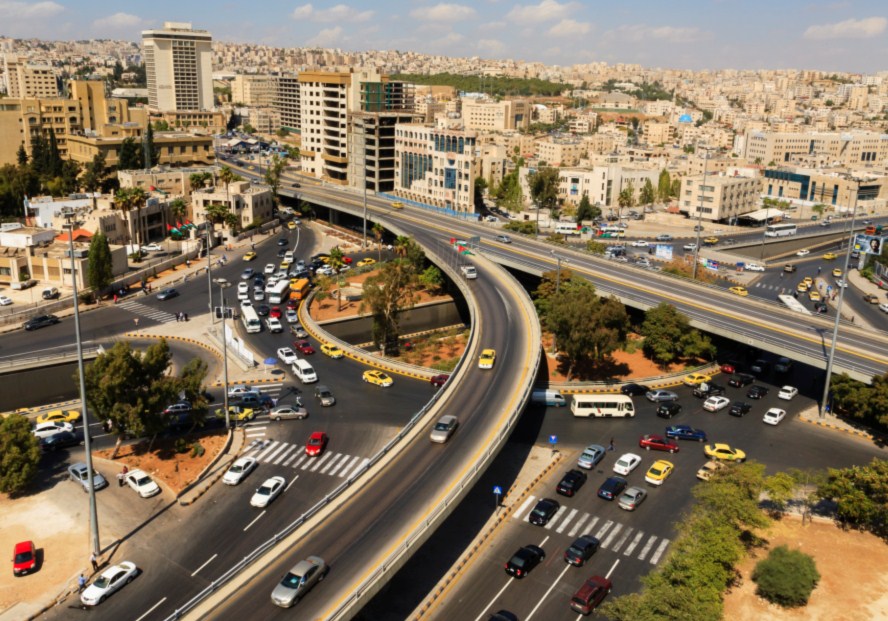 ارتفاع على درجات الحرارة اليوم وانخفاضها