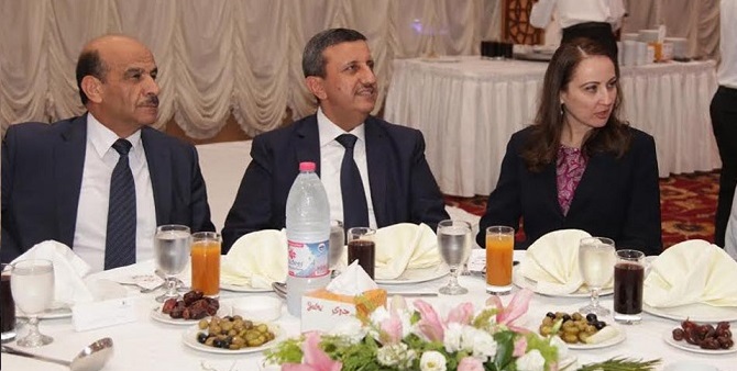مراد: الجهود متواصلة لحل أزمة ميناء