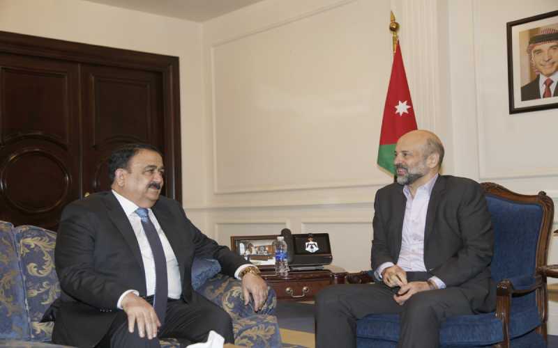 الرزاز يؤكد عمق العلاقات الاردنية العراقية