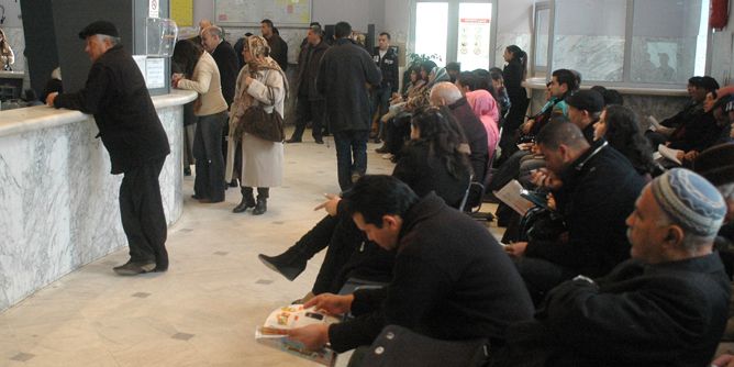 تونس: التسيب والولاءات والفساد :3آفـــات تــرهــق