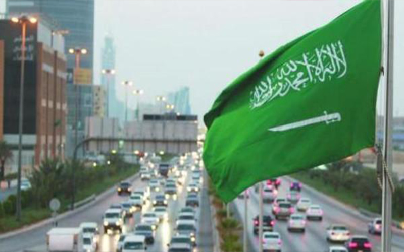 الامن السعودي يتعامل مع طائرة ترفيهية