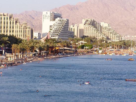 يديعوت أحرونوت: إسرائيل صادقت على استقدام