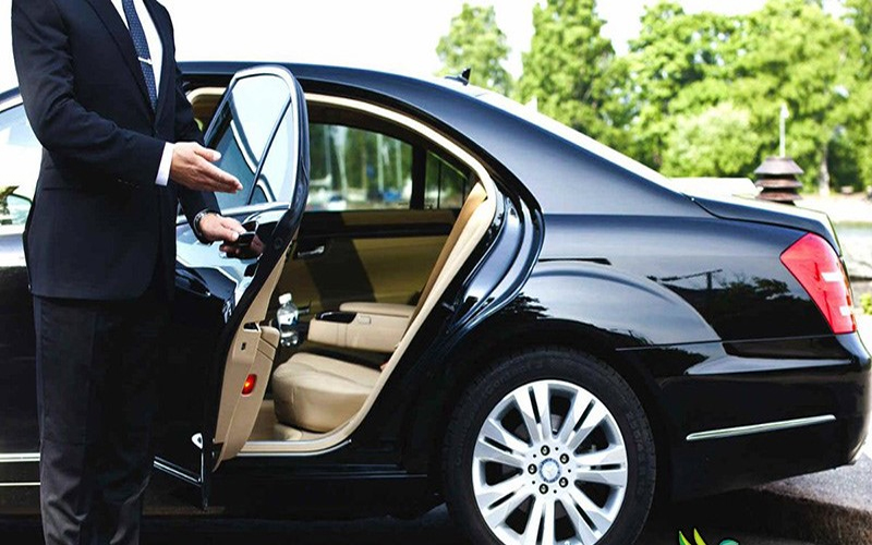 الاحوال تنفي تخصيص سيارة وشرطي لزوجة