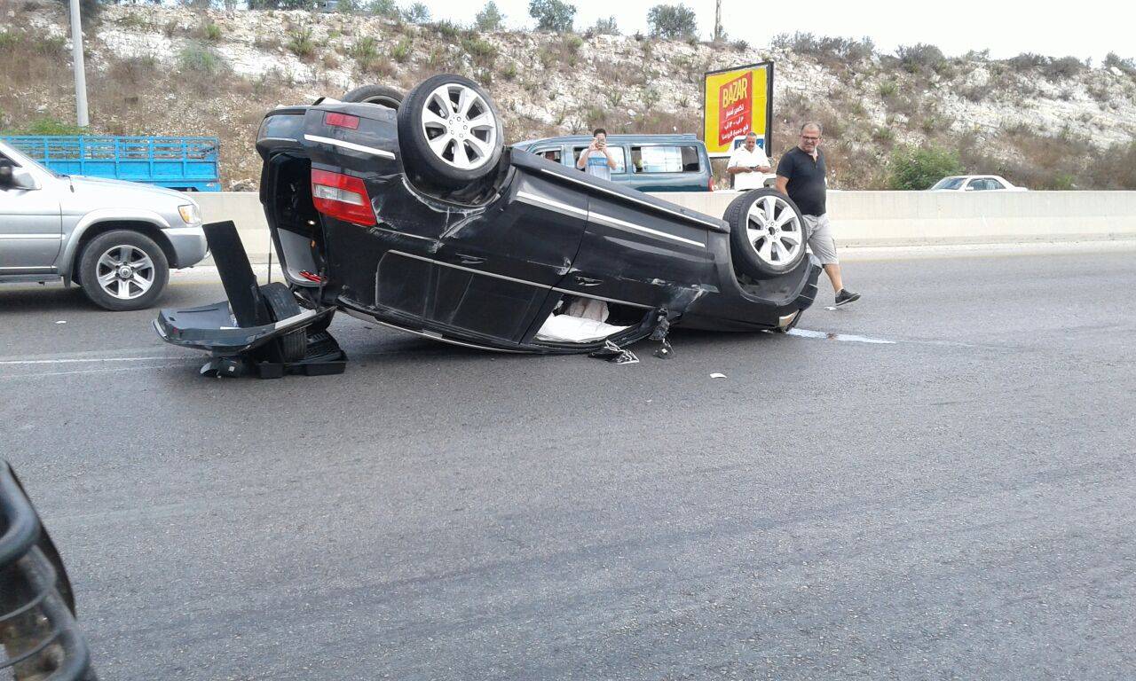 5 اصابات بانقلاب مركبة في الظليل