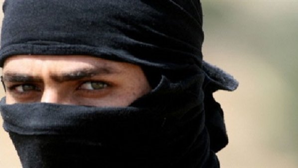 انتحاري يفجر نفسه أمام مقر جبهة