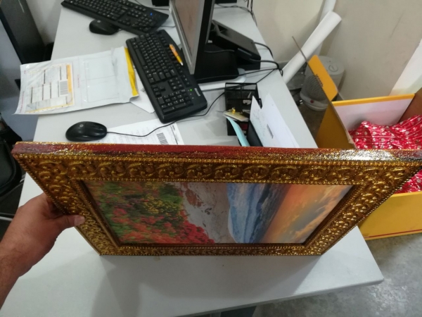 احباط تهريب حبوب مخدرة أخفيت داخل
