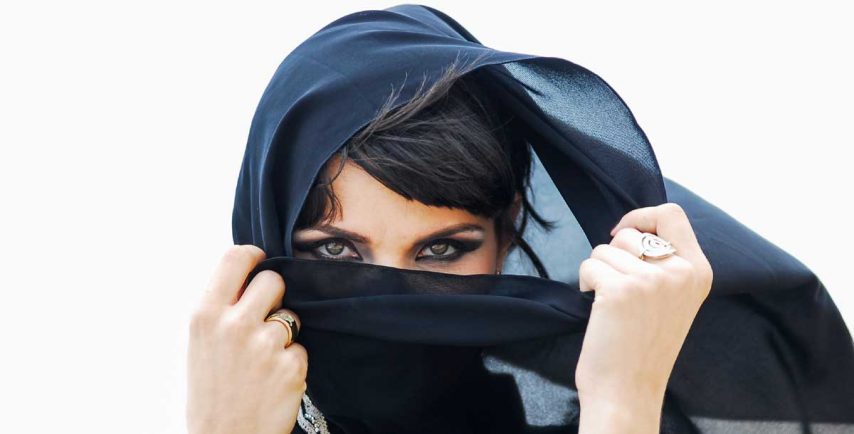 سعوديات يتمردن ويطلقن حملة “انكشي شعرك”