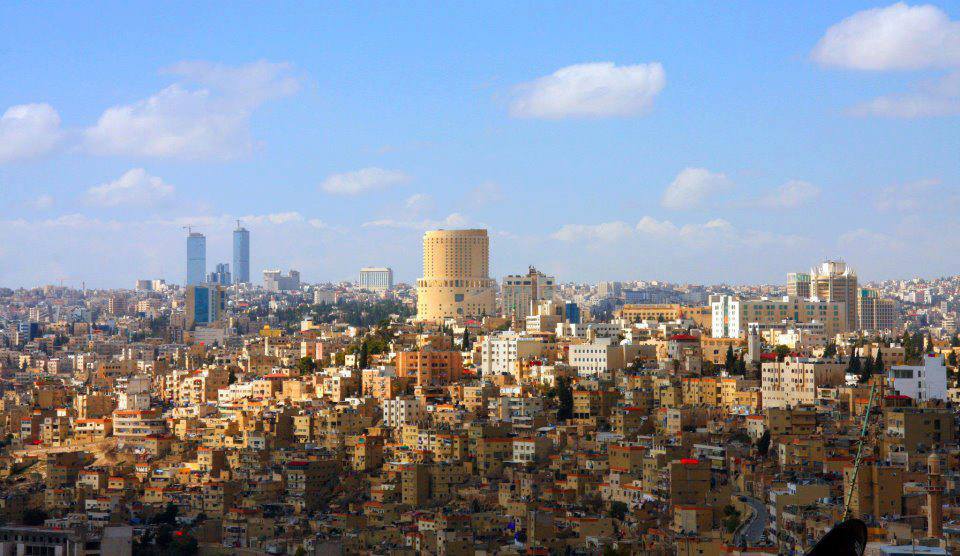 طقس حار نسبيا اليوم