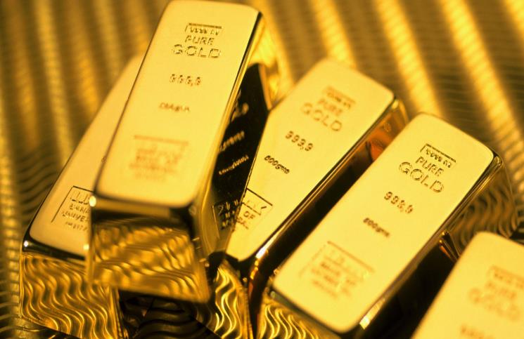 انخفاض سعر الذهب بعد احتمالات رفع